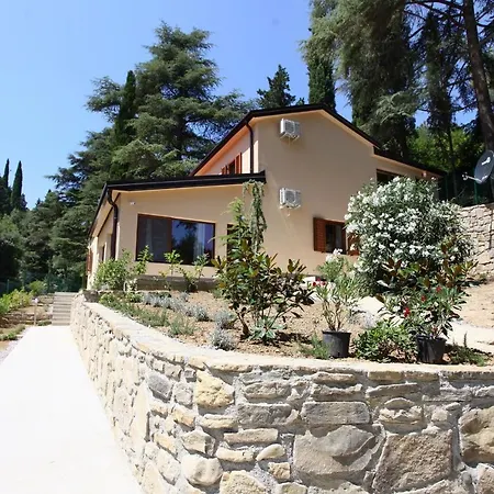 Fiesa Residence 아파트 피란